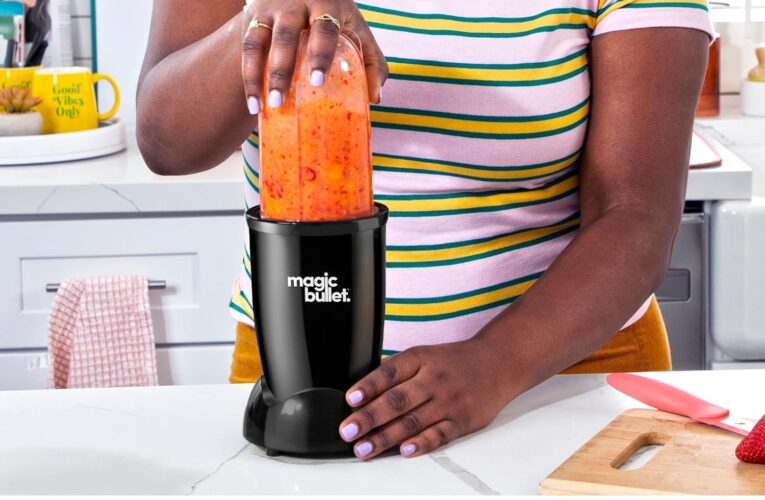 Experience the convenience and versatility of the Magic Bullet Blender